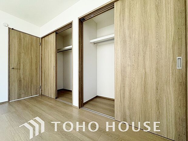 少しでも空いているスペースを収納にすることで、無駄のない空間を演出しております。