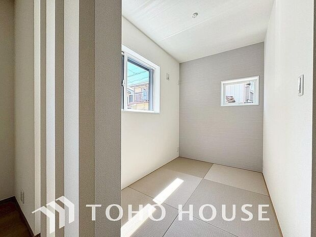 一日の疲れを癒やしてくれる主寝室。時を忘れて過ごす場所として過ごせるお部屋。