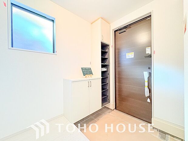 清潔感が溢れ、訪れる者すべてを「安らぎ」と「充実」で包み込みます。