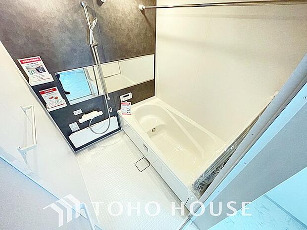 心地よいバスタイムを演出する浴室はゆとりあるサイズを採用。