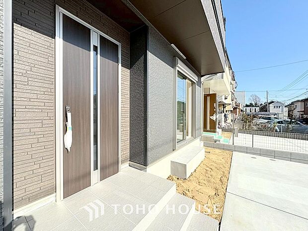 物件の陽当りや通風、周辺環境や街並みなど、資料には掲載していない情報をぜひ現地でご確認ください。