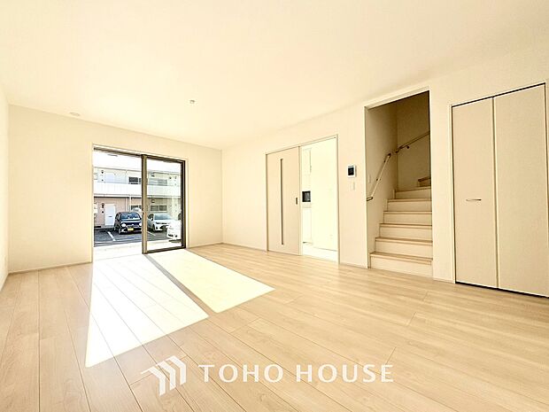 家は、ただ生活する場ではなく、笑顔の毎日、安らぎの日々のために、暮らしを愉しく、快適にする場所。