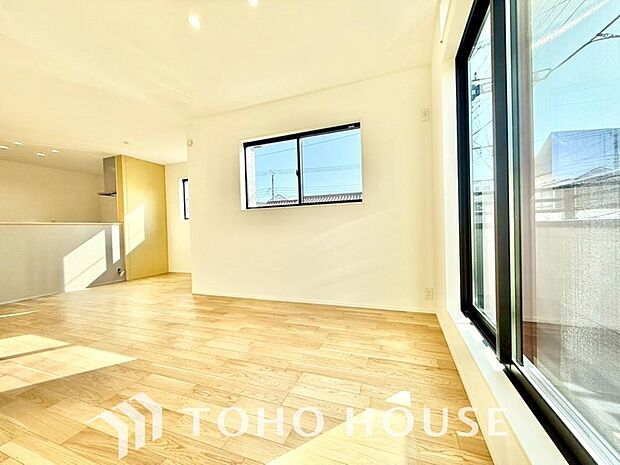 家は、ただ生活する場ではなく、笑顔の毎日、安らぎの日々のために、暮らしを愉しく、快適にする場所。