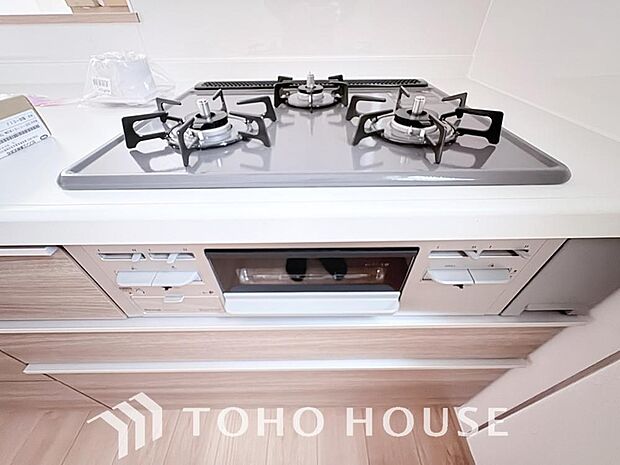 毎日料理をする、料理が好き、家族が多くて量を作る必要がある、等の方々にとっては必須の3口コンロ。