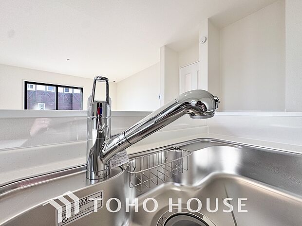 クリアな水が毎日使え、見た目にもスマートな浄水器一体型。お米を炊いたりする際には浄水機能をつかうこともできて、人気の商品です。