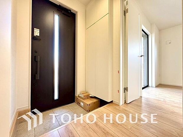 ダウンライトを使用しお洒落に演出。帰りたくなる家をテーマに設計。いつも「人」と「家」の間に・・・。