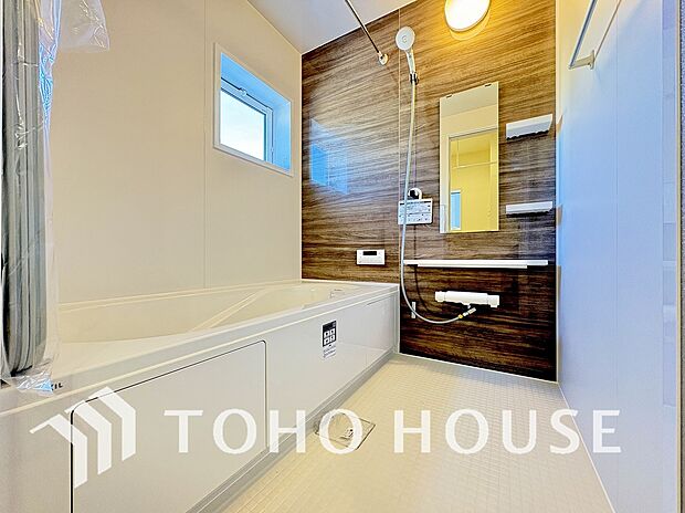 心地よいバスタイムを演出する浴室はゆとりあるサイズを採用。