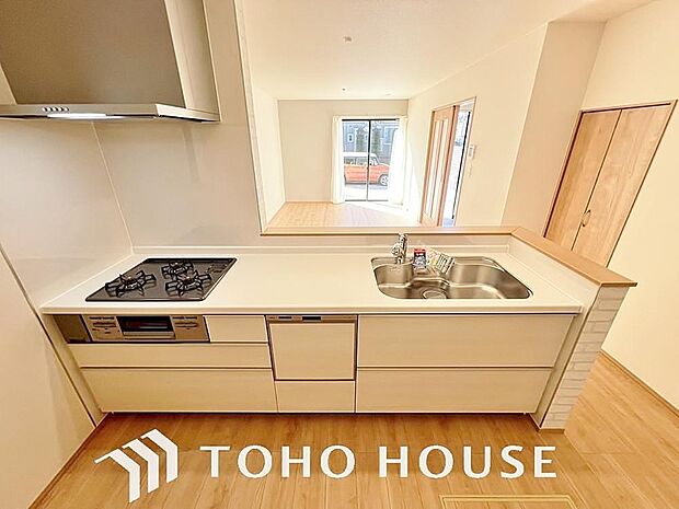 お料理の上手な方が、独壇場でお料理の腕を披露するスタイルに向いているキッチンです。