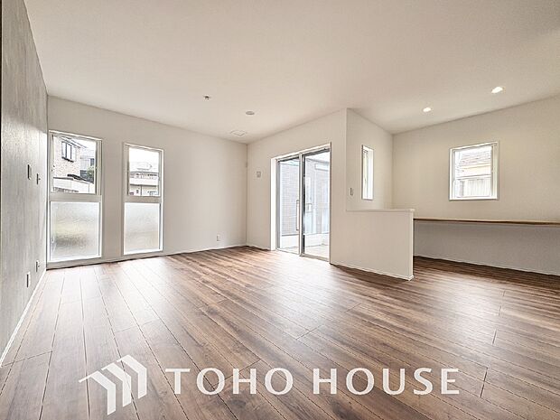 ホワイトナチュラルのテイストが、自然体で過ごせる心地良さ生み出しています。