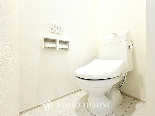温水洗浄便座は日本が誇るトイレ文化のひとつです。お住まい購入時は新しいトイレで気持ちよく。