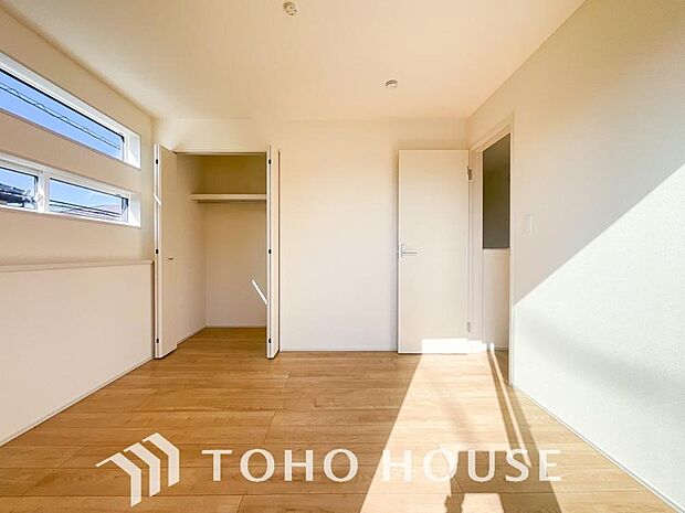 暖色系の照明は、心理的にも落ち着きを得られやすいそうです。