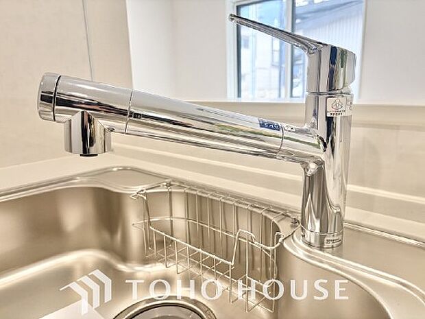 浄水と原水をボタン一つで切り替えられる浄水器一体型水洗。近年主流になりつつある人気の設備です。