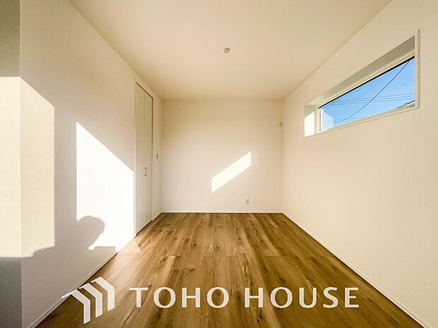 生活感を感じない空間では落ち着く事はできません。絶妙な雰囲気、配色、素材感を意識してコーディネート。