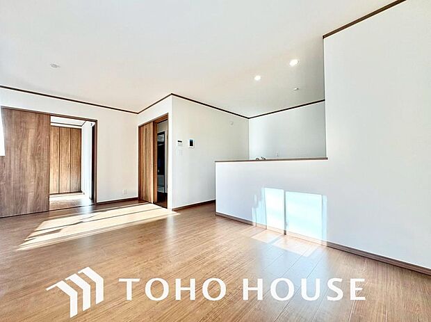 家は、ただ生活する場ではなく、笑顔の毎日、安らぎの日々のために、暮らしを愉しく、快適にする場所。