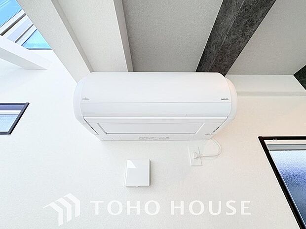 エアコンは空気を汚さず場所も取らないので、お部屋を広く使えます。設置工事などの初期費用がカットできるのは嬉しいですね。