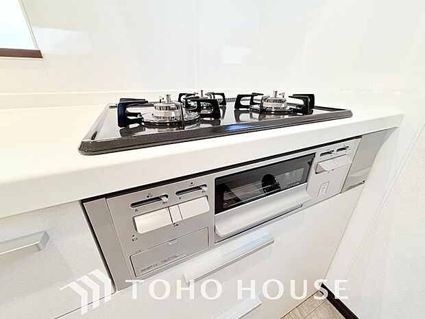 毎日料理をする、料理が好き、家族が多くて量を作る必要がある、等の方々にとっては必須の3口コンロ。