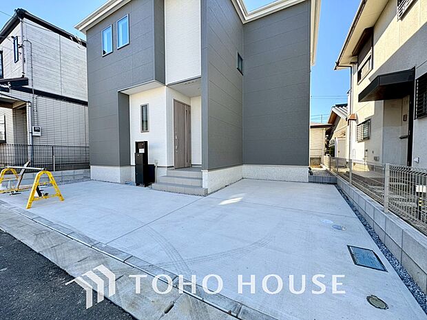 家のすぐ前に駐車場があるので、車の出入庫に時間がとられることもありません。