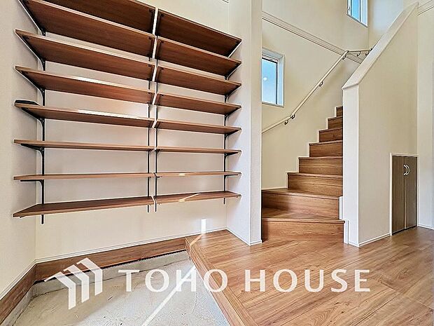 安らぎに満ちた生活空間を予感させる生活イメージが湧き出てきそうな物件です。