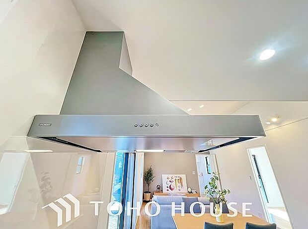 そのスタイリッシュな見た目からインテリアの一部としてもデザイン性が重視されてます。掃除のし易さも◎。