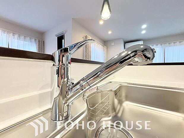 クリアな水が毎日使え、見た目にもスマートな浄水器一体型。お米を炊いたりする際には浄水機能をつかうこともできて、人気の商品です。