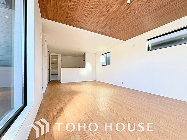 爽やかな通風と採光を存分に感じる事が出来る空間です。