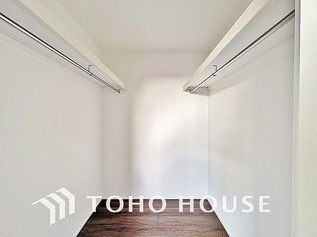 たっぷりと荷物が入るよう、ウォークインクローゼットを完備いたしました。