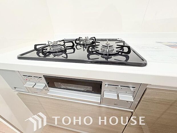 毎日料理をする、料理が好き、家族が多くて量を作る必要がある、等の方々にとっては必須の3口コンロ。