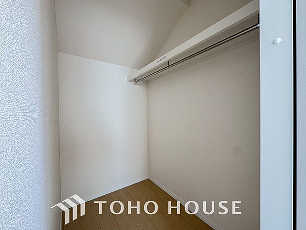 たっぷりと荷物が入るよう、ウォークインクローゼットを完備いたしました。
