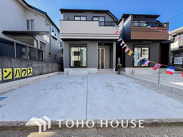 自転車やバイクなど、ゆとりのある敷地で置き場所に困ることはないでしょう。