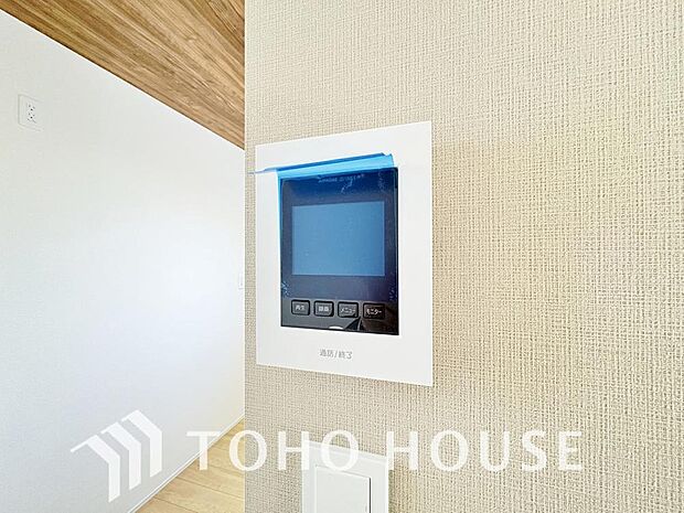 「見える安心」を実現するために、誰が訪れてもすぐにわかるようモニター付きインターホンを設置しました。