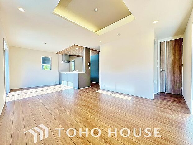 造りこんだ空間演出の妙が生み出す光と質のハーモニーはこの住宅のクオリティの良さを実感させてくれます。