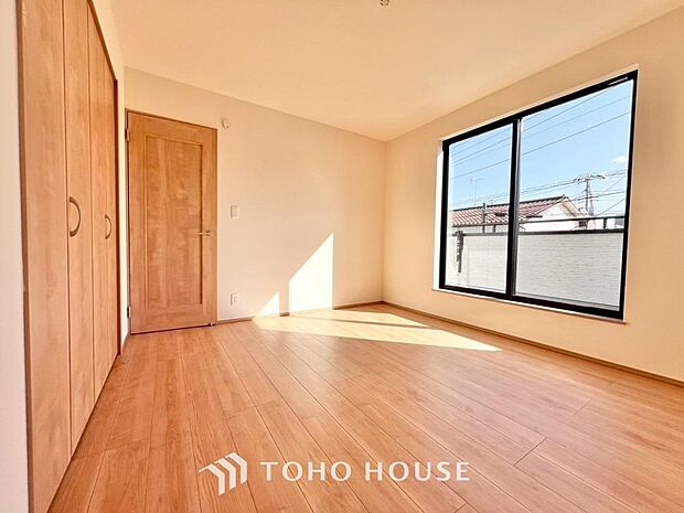 暖色系の照明は、心理的にも落ち着きを得られやすいそうです。