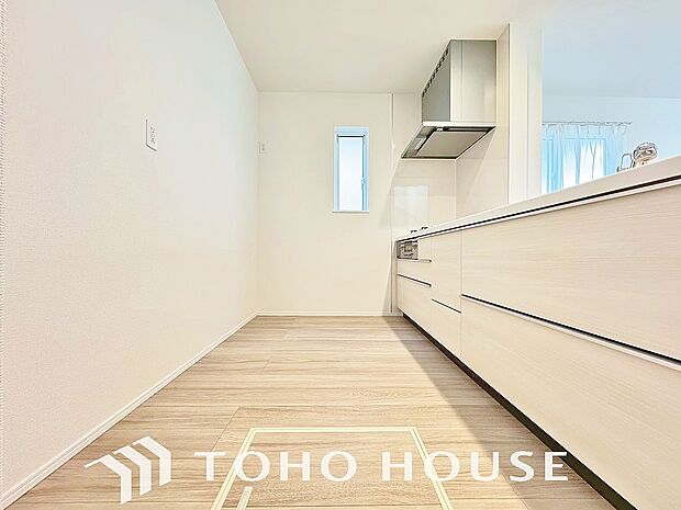 広々としたキッチンスペースで快適に作業ができると、毎日のお料理もより一層楽しく取り組めそうですね。