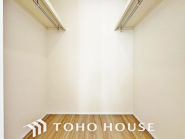 たっぷりと荷物を入るよう広々としたウォークインクローゼットを完備、使い勝手の良さを追求しております。