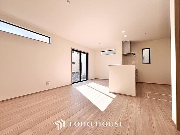 作り手の「気持ちの良いリビングでお過ごししていただきたい」という思いを感じさせます。