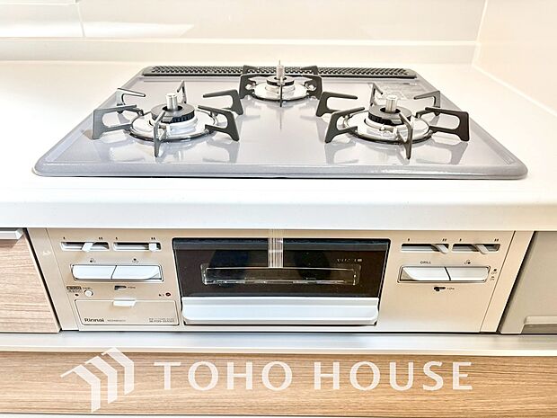 毎日料理をする、料理が好き、家族が多くて量を作る必要がある、等の方々にとっては必須の3口コンロ。