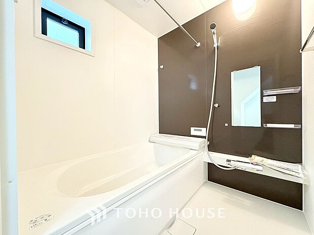 心地よいバスタイムを演出する浴室はゆとりあるサイズを採用。