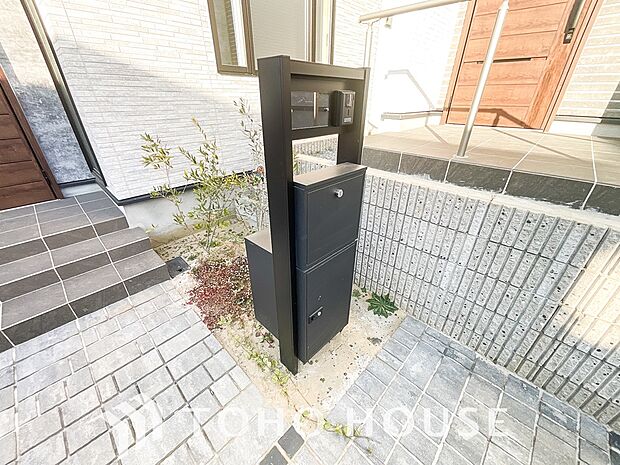 宅配物の受け取りが困難な共働き世帯や、ネットショッピング等をよく利用する方には便利な宅配ボックス。