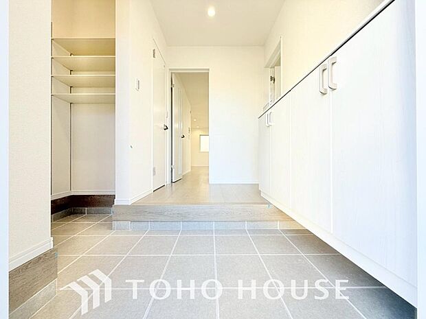 清潔感が溢れ、訪れる者すべてを「安らぎ」と「充実」で包み込みます。