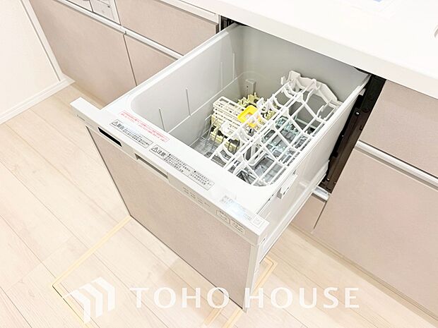 通常の手洗いでは使用出来ないほど高温のお湯や高圧水流を使うことにより汚れを効果的に落とすことができる。