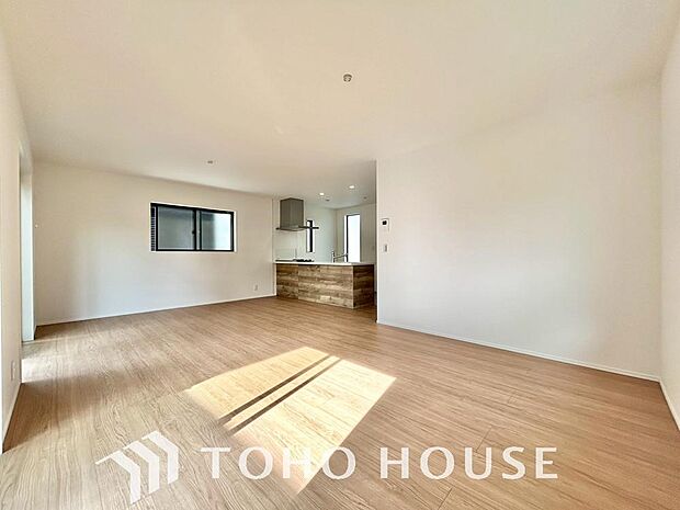 作り手の「気持ちの良いリビングでお過ごししていただきたい」という思いを感じさせます。