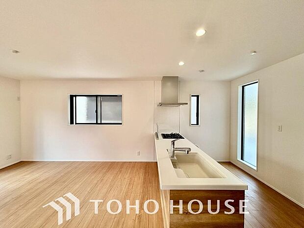 物件の陽当りや通風、周辺環境や街並みなど、資料には掲載していない情報をぜひ現地でご確認ください。