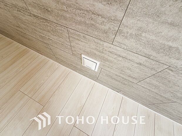 従来の自然換気とは異なり、強制的に室内の空気の入れ替えを自動的に行う事を可能とした「換気設備」のこと。