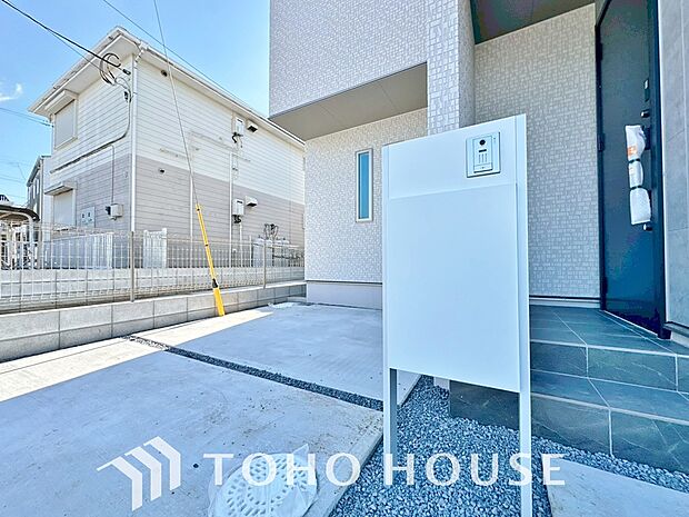 宅配ボックスは、ネットショッピングなどによって増加傾向の小型のお届け物の受け取りにができて便利です。