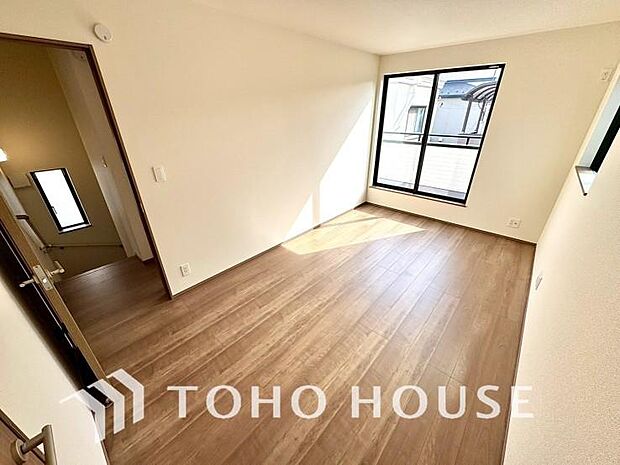 心と体をゆったりと安らげる主寝室。寝室のゆとりが大きい分だけ、暮らしの安らぎは深まります。