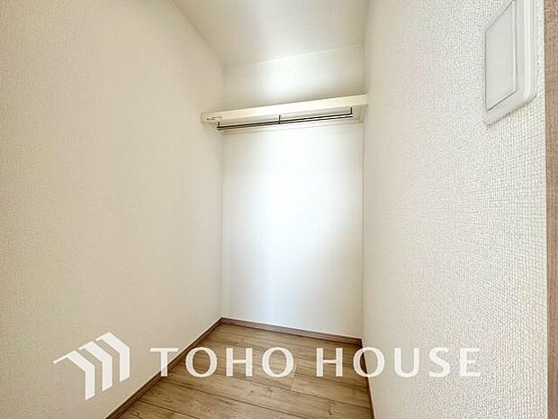 たっぷりと荷物を入るよう広々としたウォークインクローゼットを完備、使い勝手の良さを追求しております。。