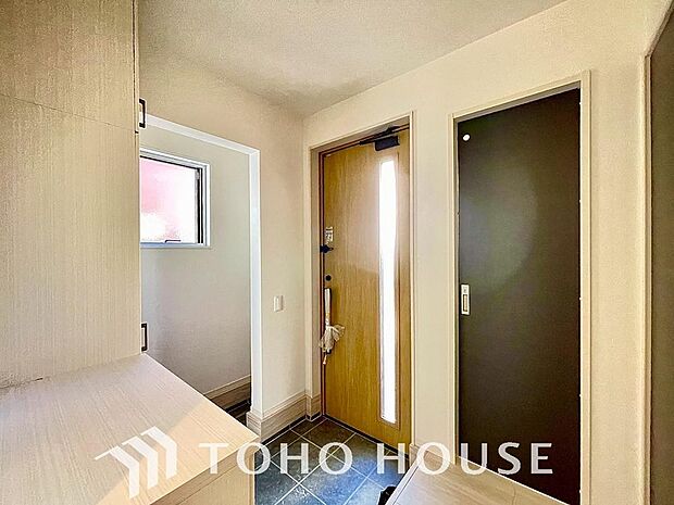 ダウンライトを使用しお洒落に演出。帰りたくなる家をテーマに設計。いつも「人」と「家」の間に・・・。