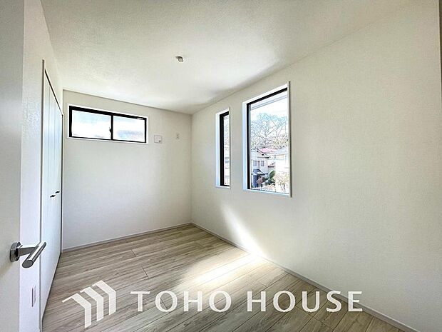 暖色系の照明は、心理的にも落ち着きを得られやすいそうです。