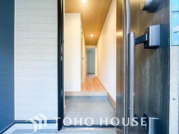 清潔感が溢れ、訪れる者すべてを「安らぎ」と「充実」で包み込みます。