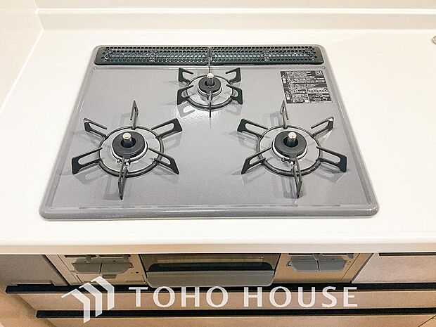 毎日料理をする、料理が好き、家族が多くて量を作る必要がある、等の方々にとっては必須の3口コンロ。